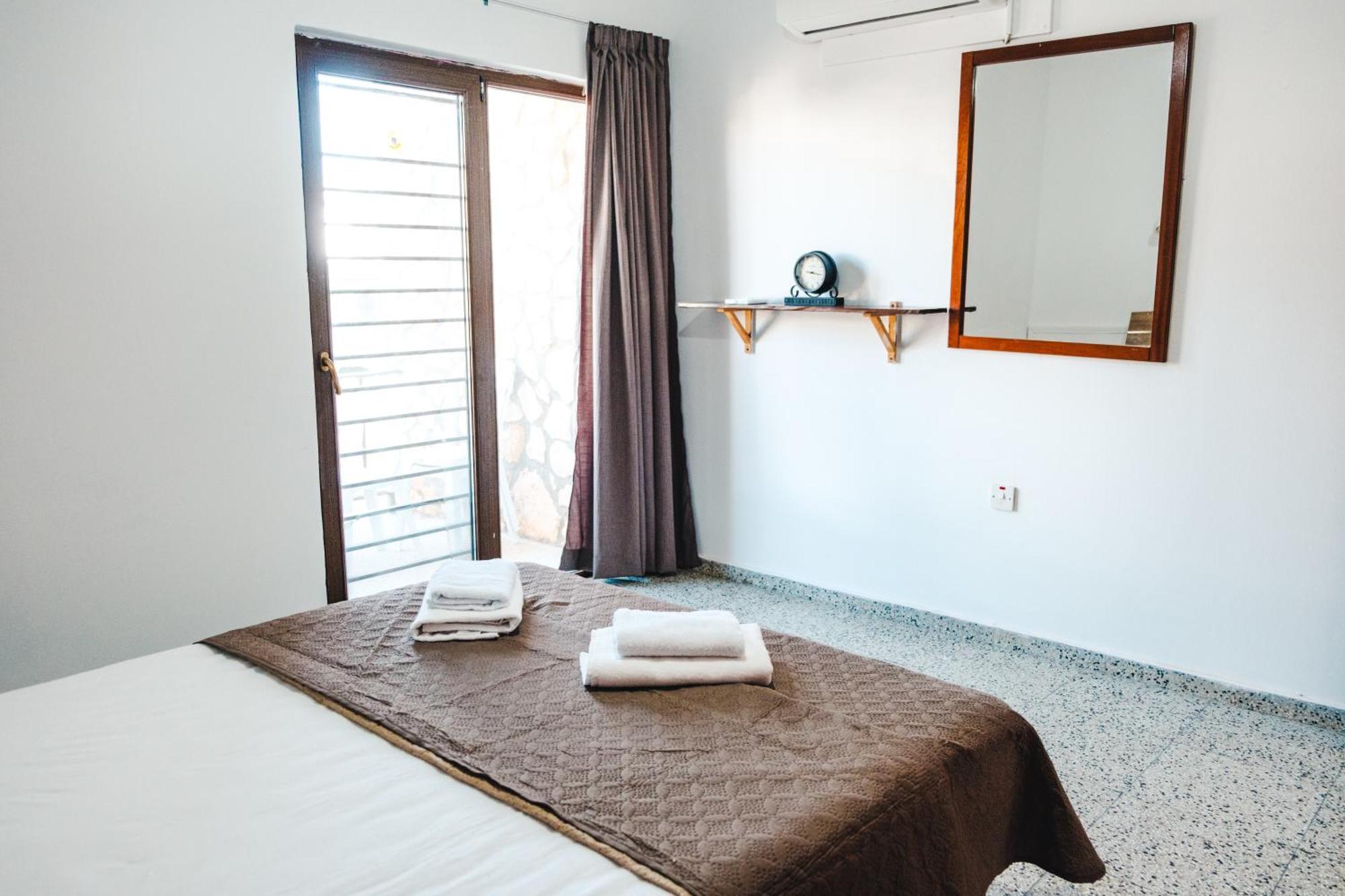 Serenityone - Centrally Located One Bedroom Apt 圣纳帕 外观 照片