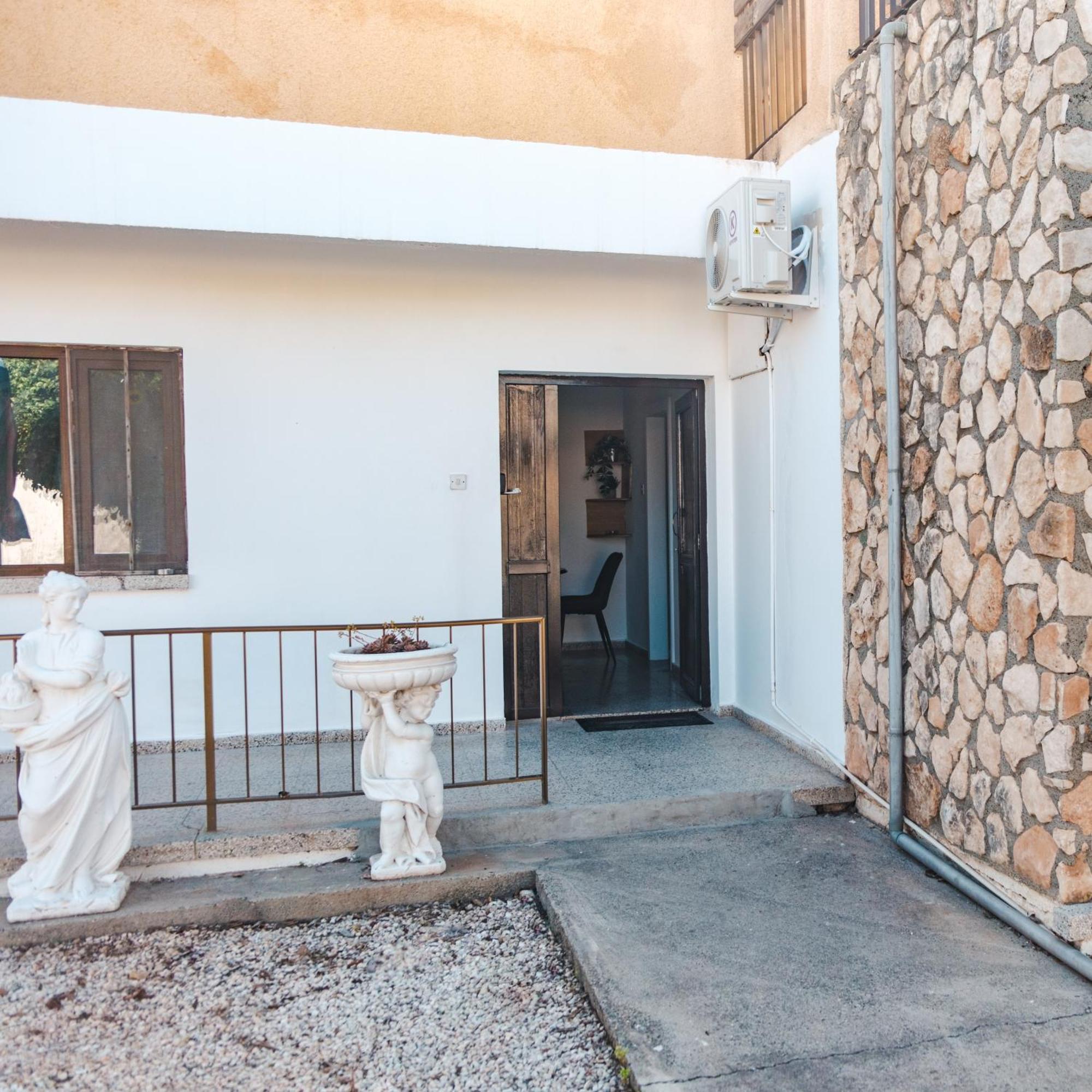 Serenityone - Centrally Located One Bedroom Apt 圣纳帕 外观 照片